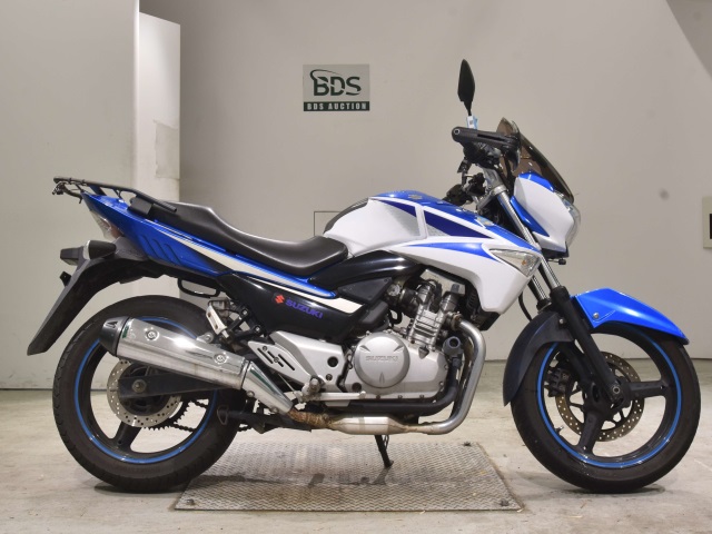 Suzuki GSR250