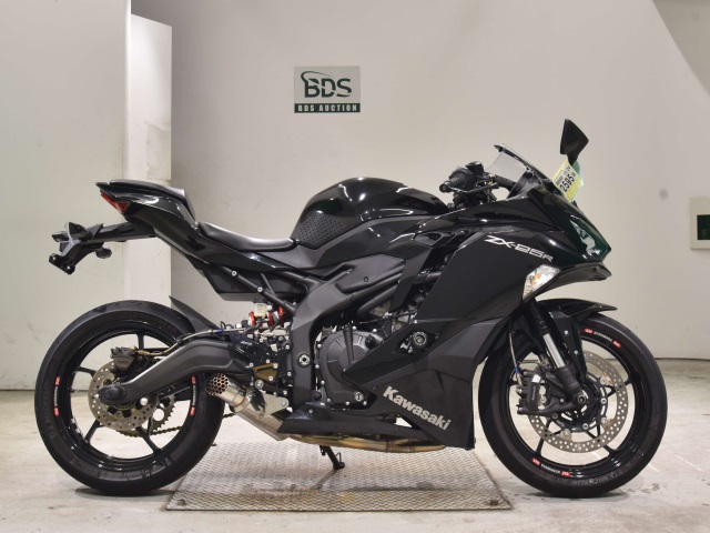 Kawasaki NINJA ZX-25R 2021