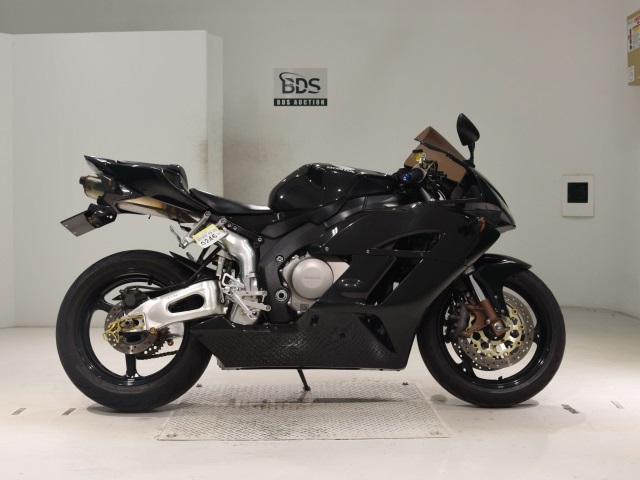 Honda CBR1000RR 2005