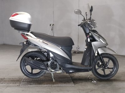 Suzuki ADDRESS V110