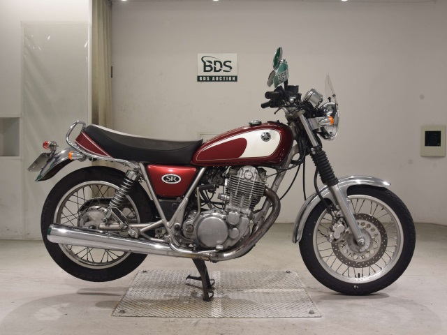 Yamaha SR400 2005