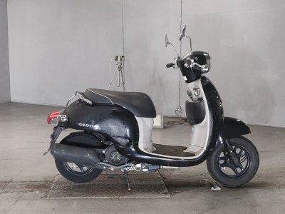 Honda GIORNO 2011