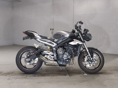 Triumph STREET TRIPLE RS