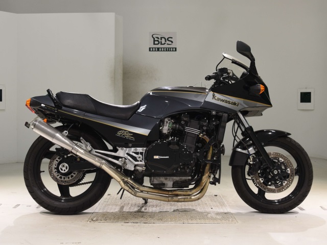 Kawasaki GPZ900R 1993