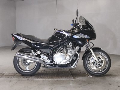 Yamaha XJ900 DIVERSION