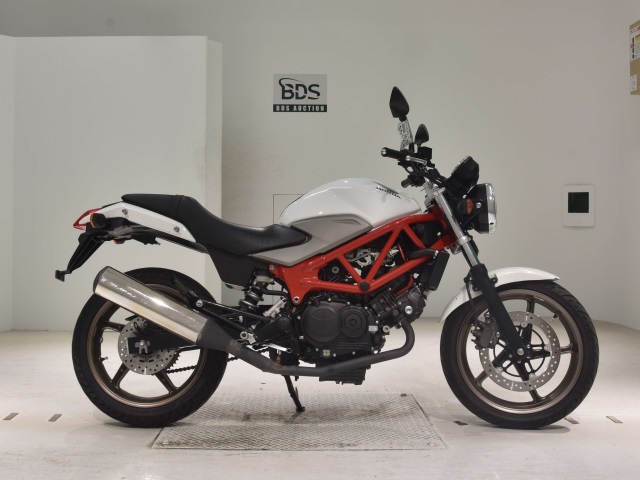 Honda VTR250 2015