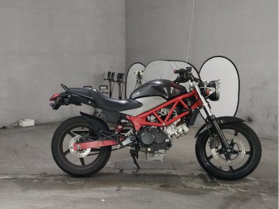 Honda VTR250 2011