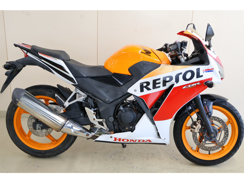 Honda CBR250R 2015
