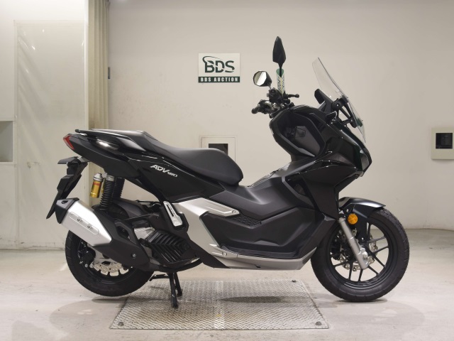 Honda ADV 160 2025