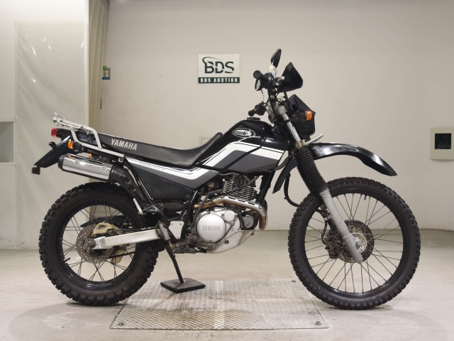 Yamaha SEROW XT225 2003