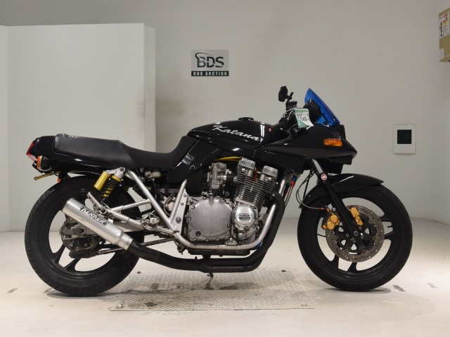 Suzuki GSX750S KATANA KAI 1983