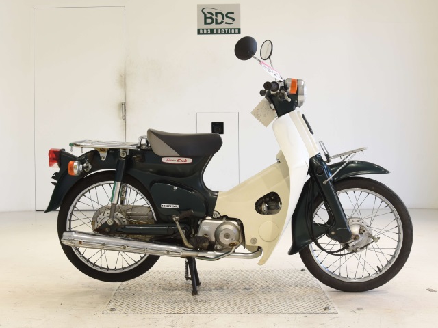 Honda C50 2005