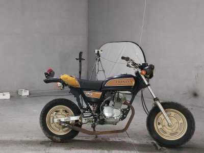 Honda APE50 2008