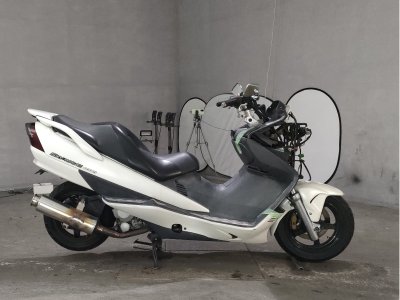 Suzuki SKYWAVE 250S