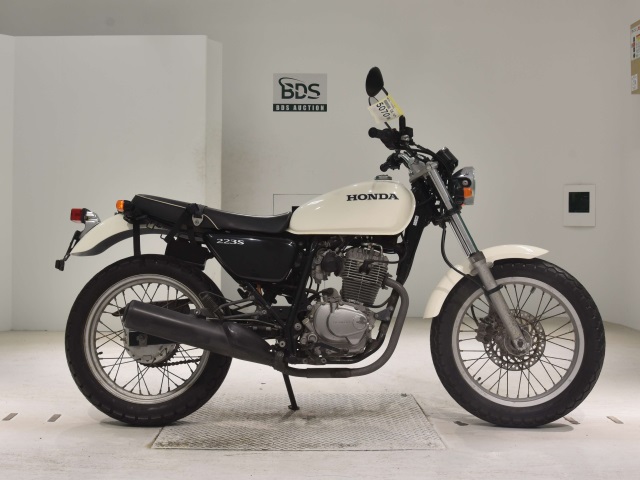 Honda CB223S 2010