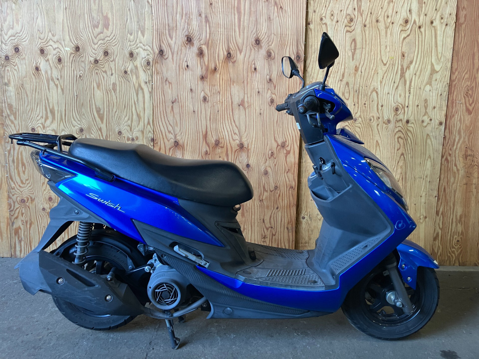 Suzuki SWISH