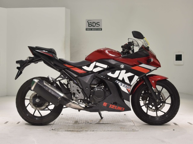 Suzuki GSX250R