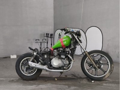 Kawasaki EN400 1986