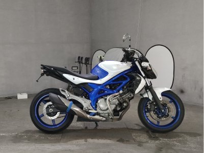 Suzuki GLADIUS SFV400 2012