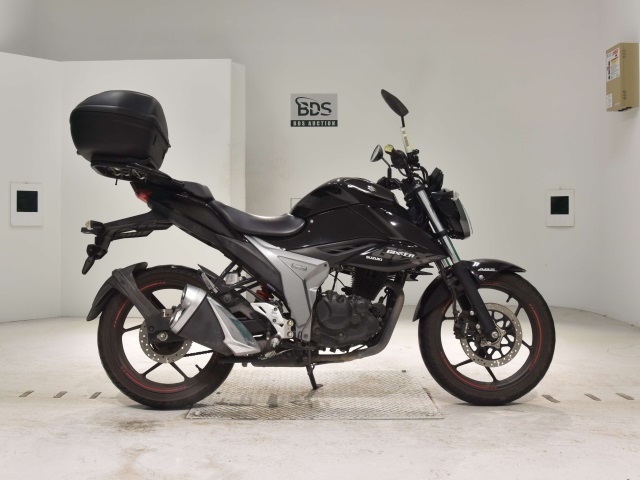 Suzuki GIXXER150