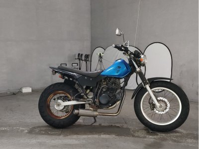 Yamaha TW200 2001