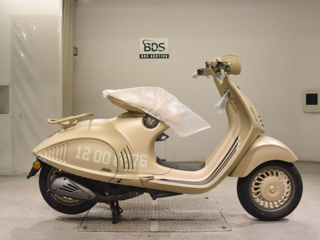 Vespa 946DRAGON