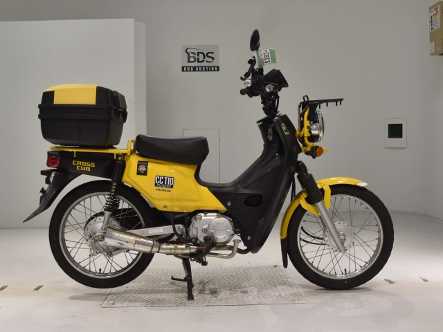 Honda CC110 CROSSCUB 2016