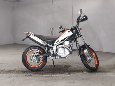 Yamaha TRICKER 2018