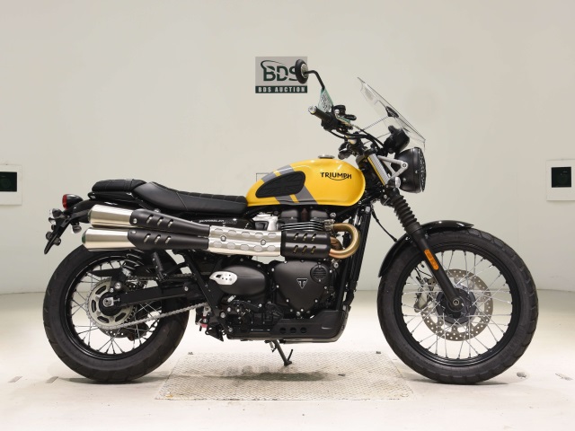 Triumph STREET SCRAMBLER 2024