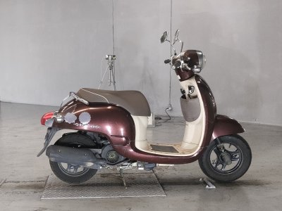 Honda GIORNO 2011