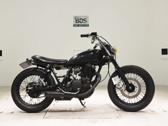 Yamaha SR400 2006