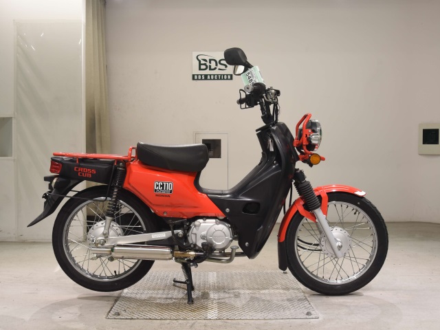 Honda CC110 CROSSCUB 2016