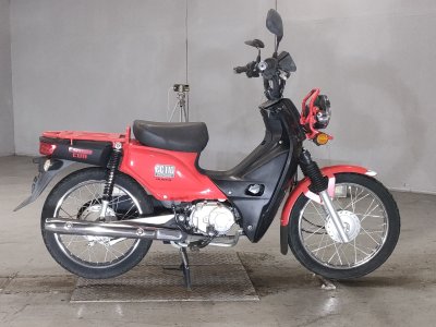 Honda CC110 CROSSCUB 2016