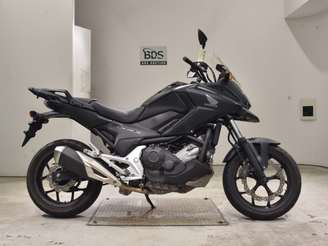 Honda NC750X 2016
