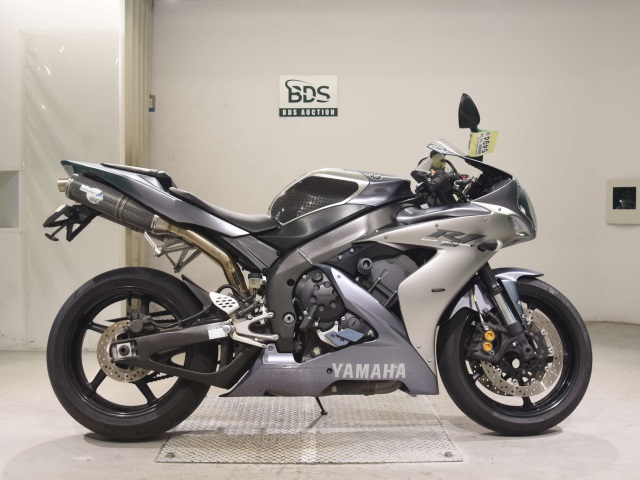 Yamaha YZF-R1 2004
