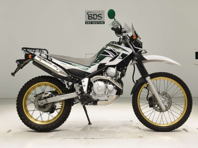 Yamaha SEROW XT250 2018