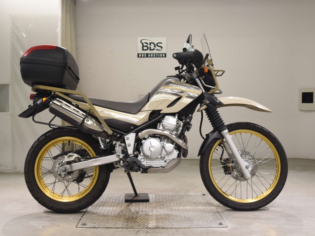 Yamaha SEROW XT250 2017