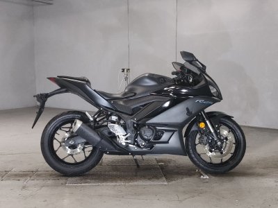 Yamaha YZF-R25 2023