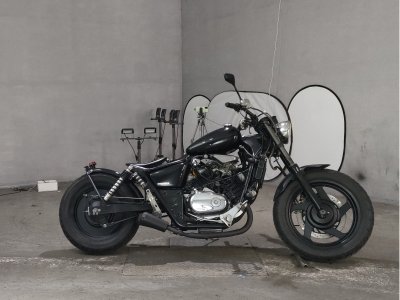 Honda MAGNA250 2005