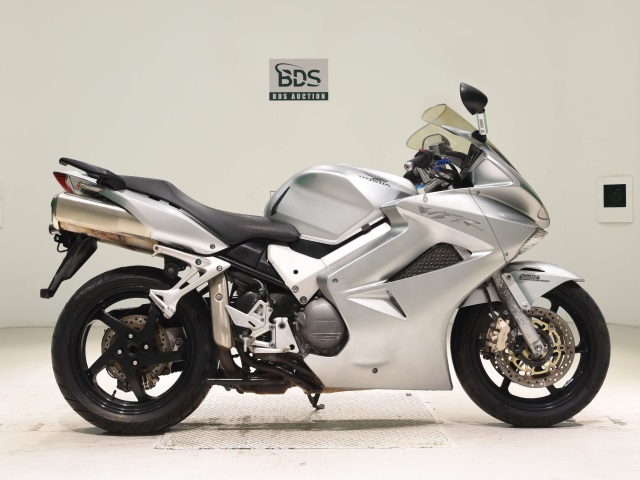Honda VFR800A 2006