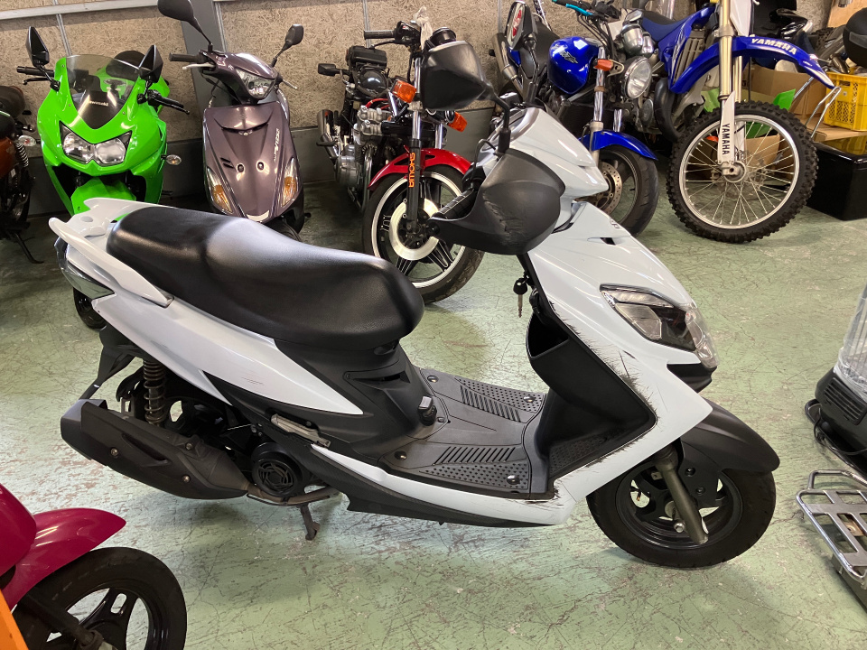 Suzuki SWISH