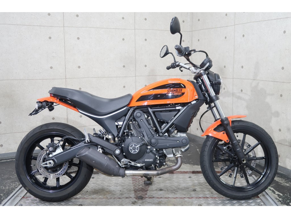 Ducati ﾄﾞｶﾃｨｽｸﾗﾝﾌﾞﾗSIXTY2 2018