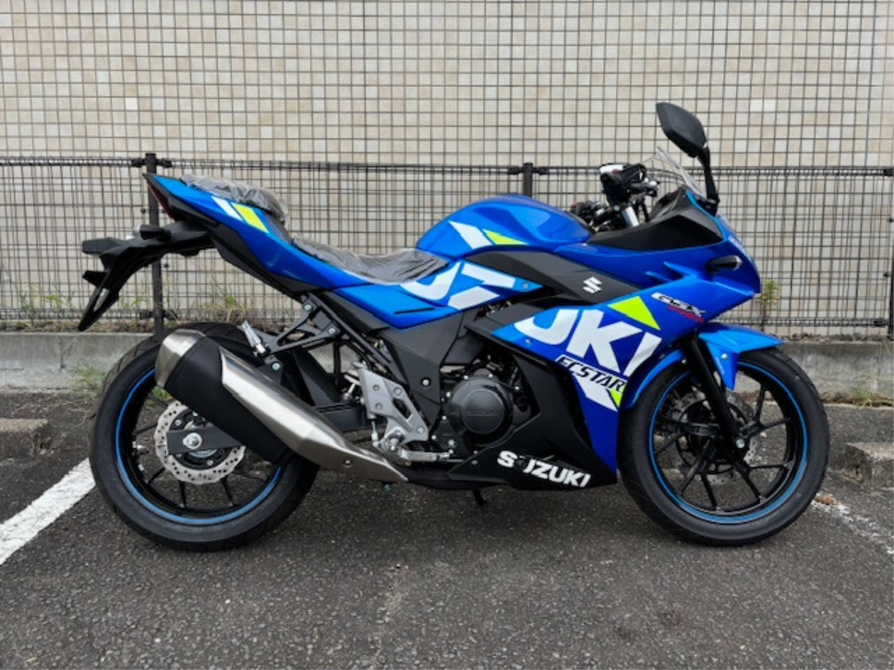 Suzuki GSX250R