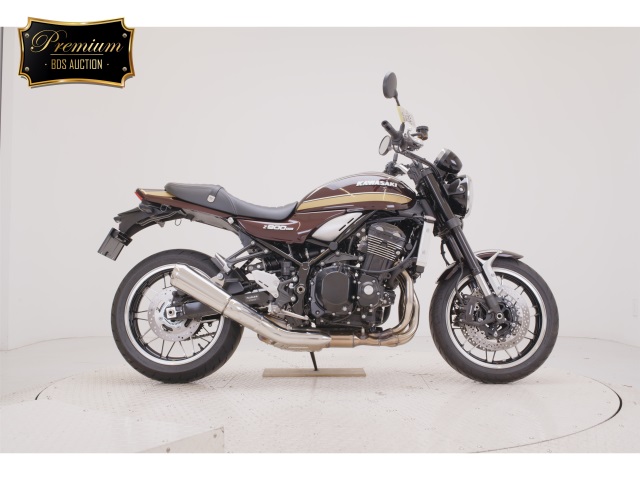 Kawasaki Z900RS 2025