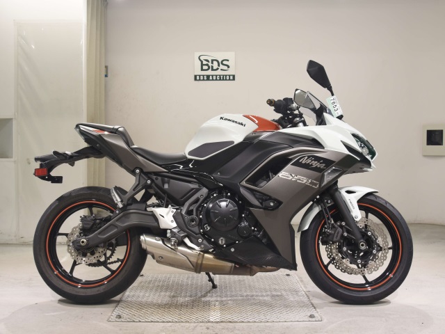Kawasaki NINJA650 2023