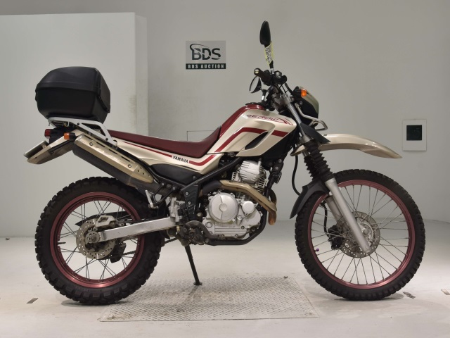 Yamaha SEROW XT250 2005