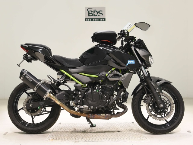 Kawasaki Z400 2023