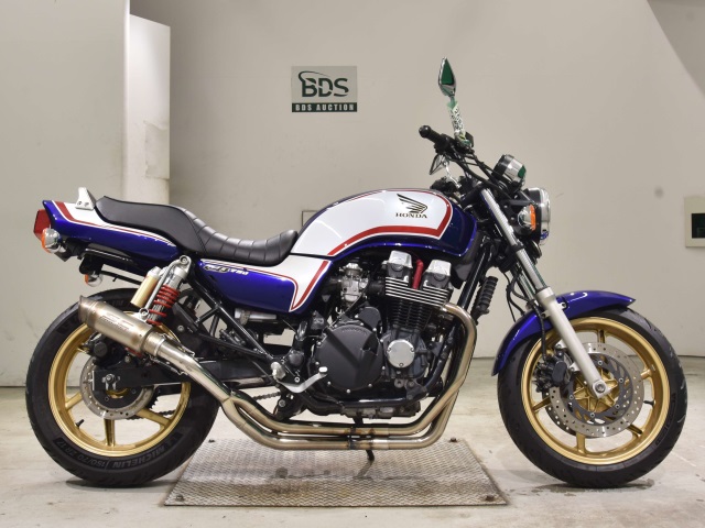 Honda CB750SF 2013