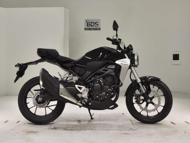 Honda CB250R 2018