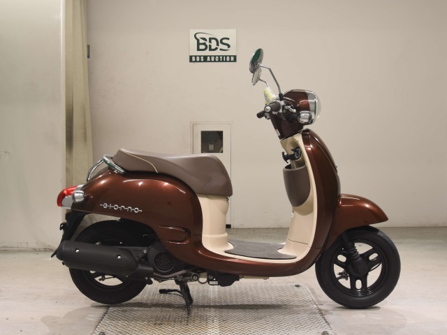 Honda GIORNO 2011